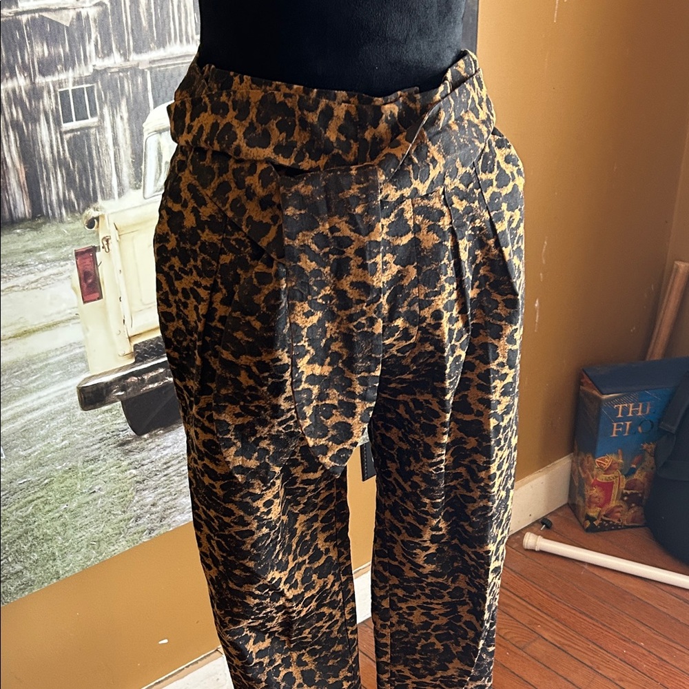 HUNTER BELL Leopard-Print High-Waist Cropped Pants - Brown & Black - Picture 4 of 6